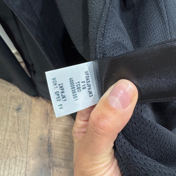 The north face jacket - Picture 2 of 7